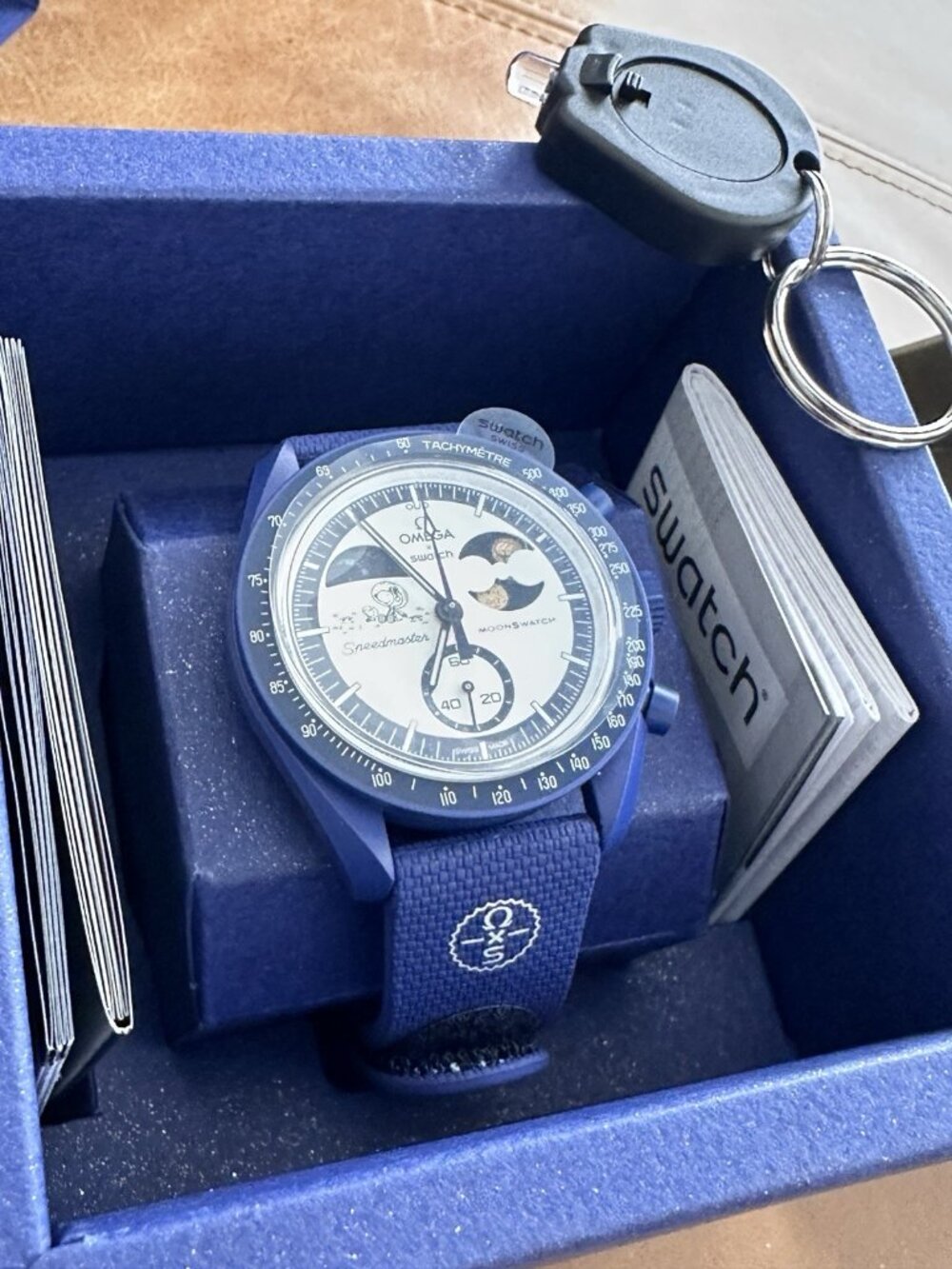 Omega x Swatch Moonswatch Mission To Earthphase - Sturgeon Moon S033N702L - Picture 4 of 5